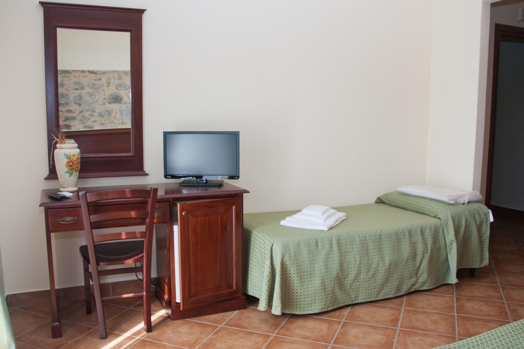 Agriturismo Valle Dell'Etna Roccella Valdemone Стая снимка