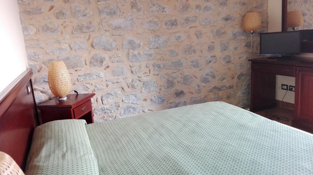Agriturismo Valle Dell'Etna Roccella Valdemone Екстериор снимка